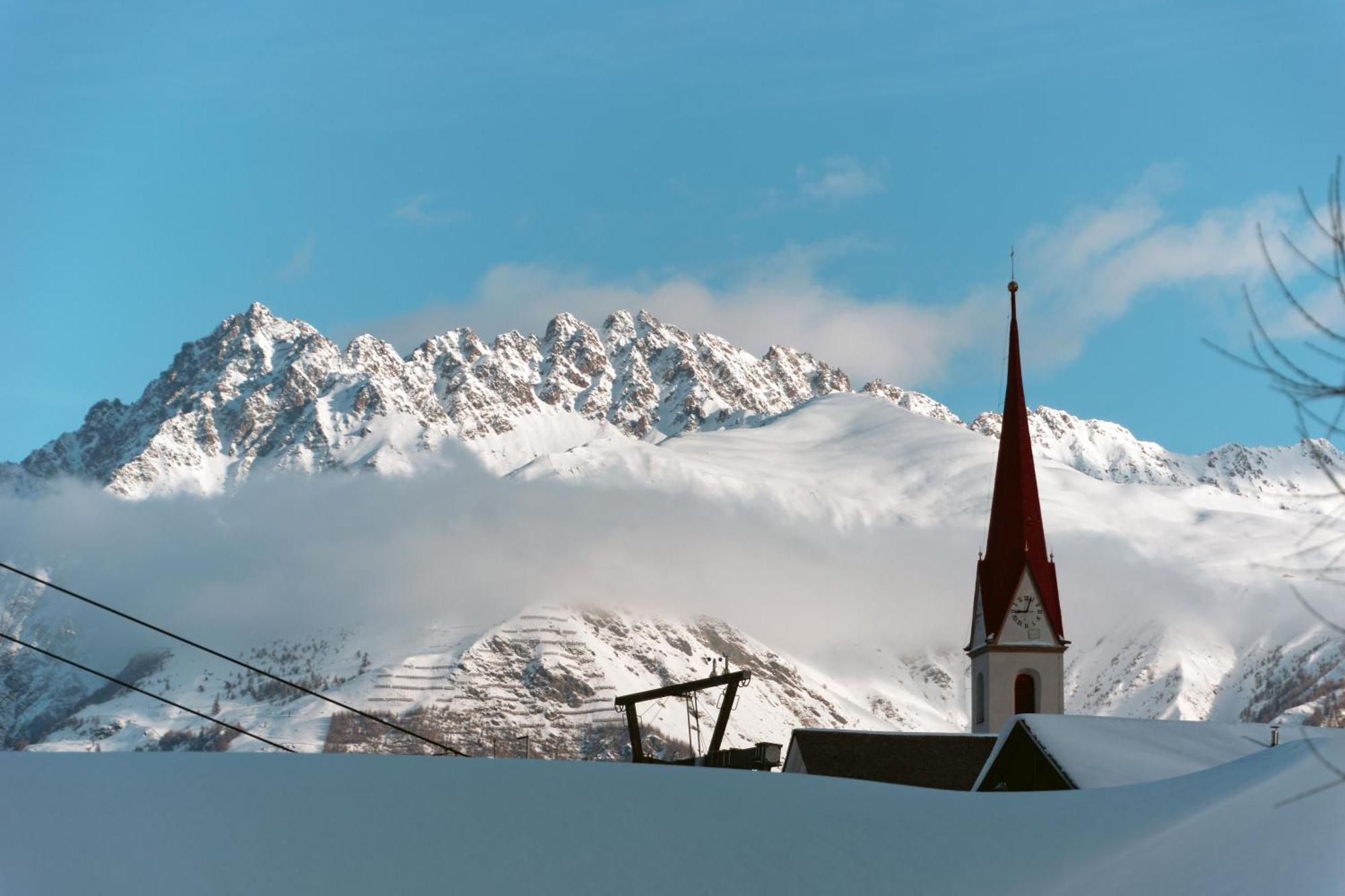 Hotel Alpenrose Сан Валентино ала Мута Екстериор снимка