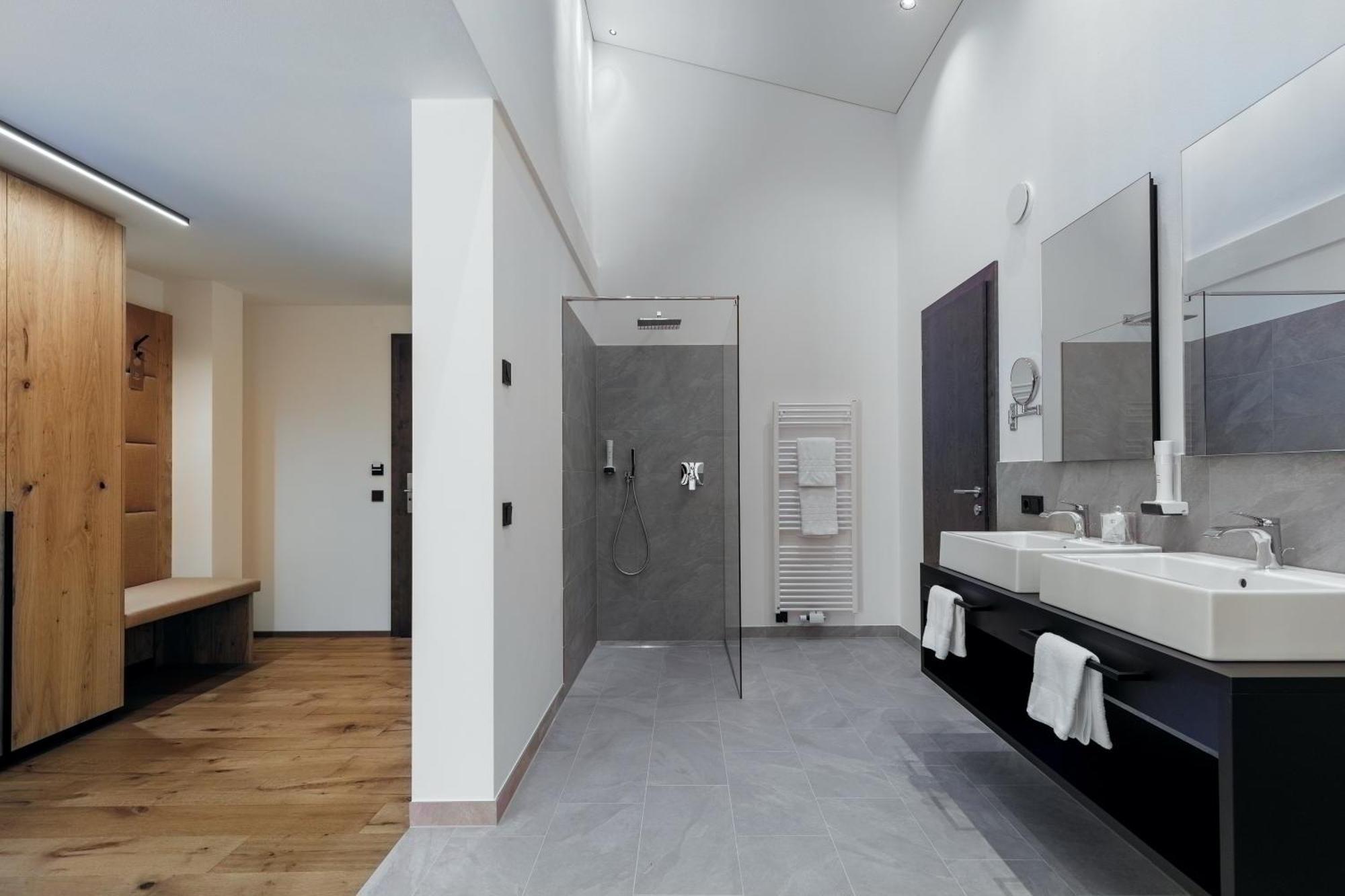 Hotel Alpenrose Сан Валентино ала Мута Екстериор снимка